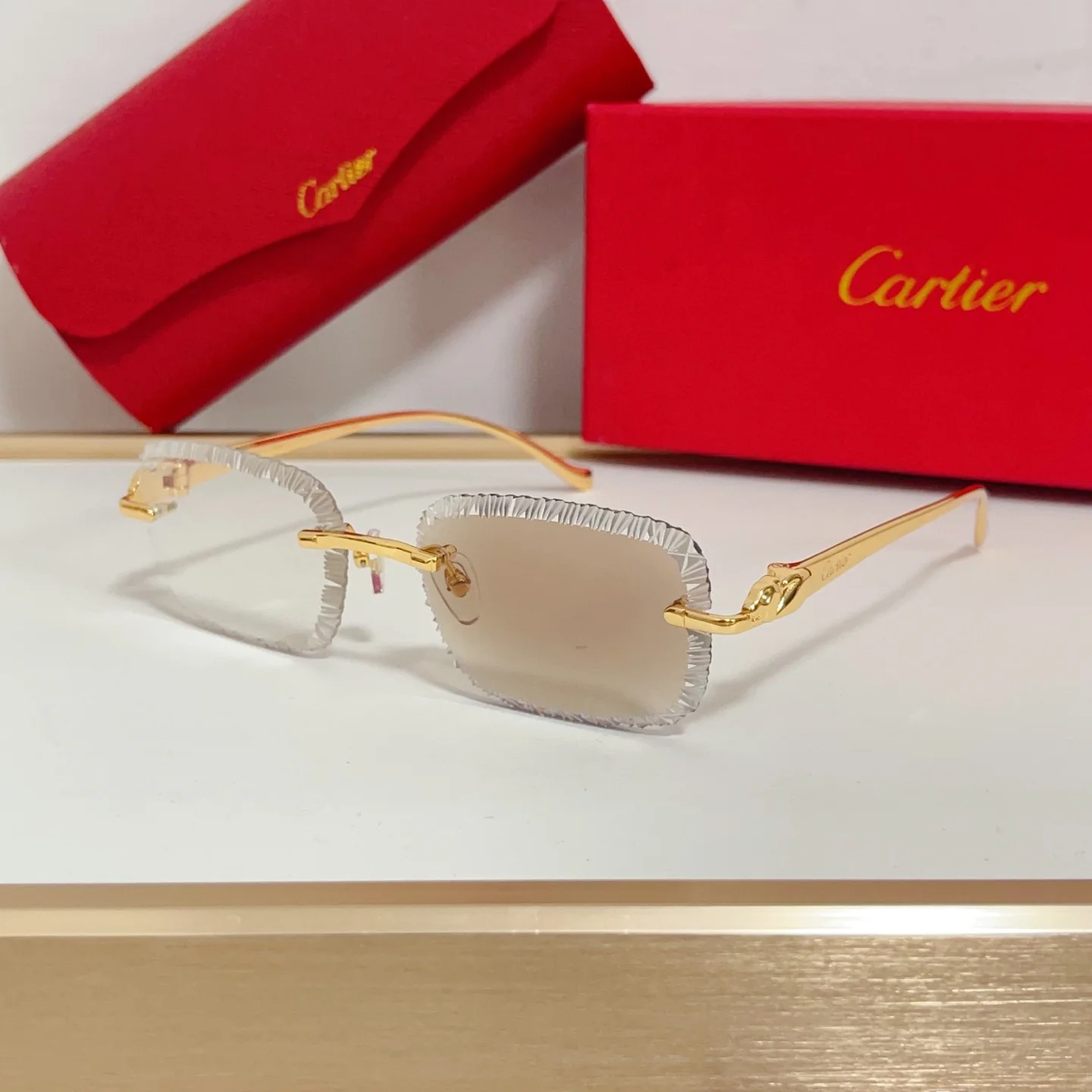 black panther series diamond cut lenses will change color under ultraviolet light black panther series diamond cut lenses will change color under ultraviolet light