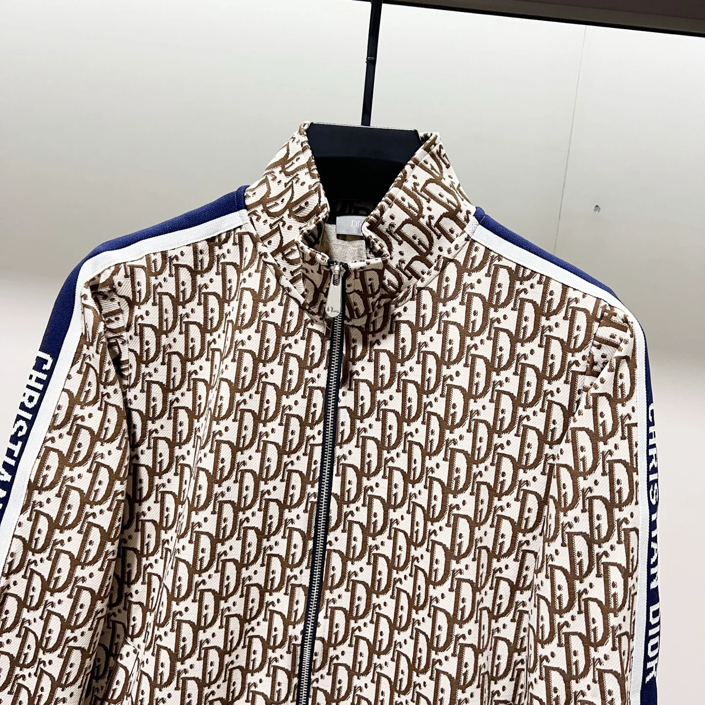 letter 1 color fashion coat 091810 letter 1 color fashion coat 091810