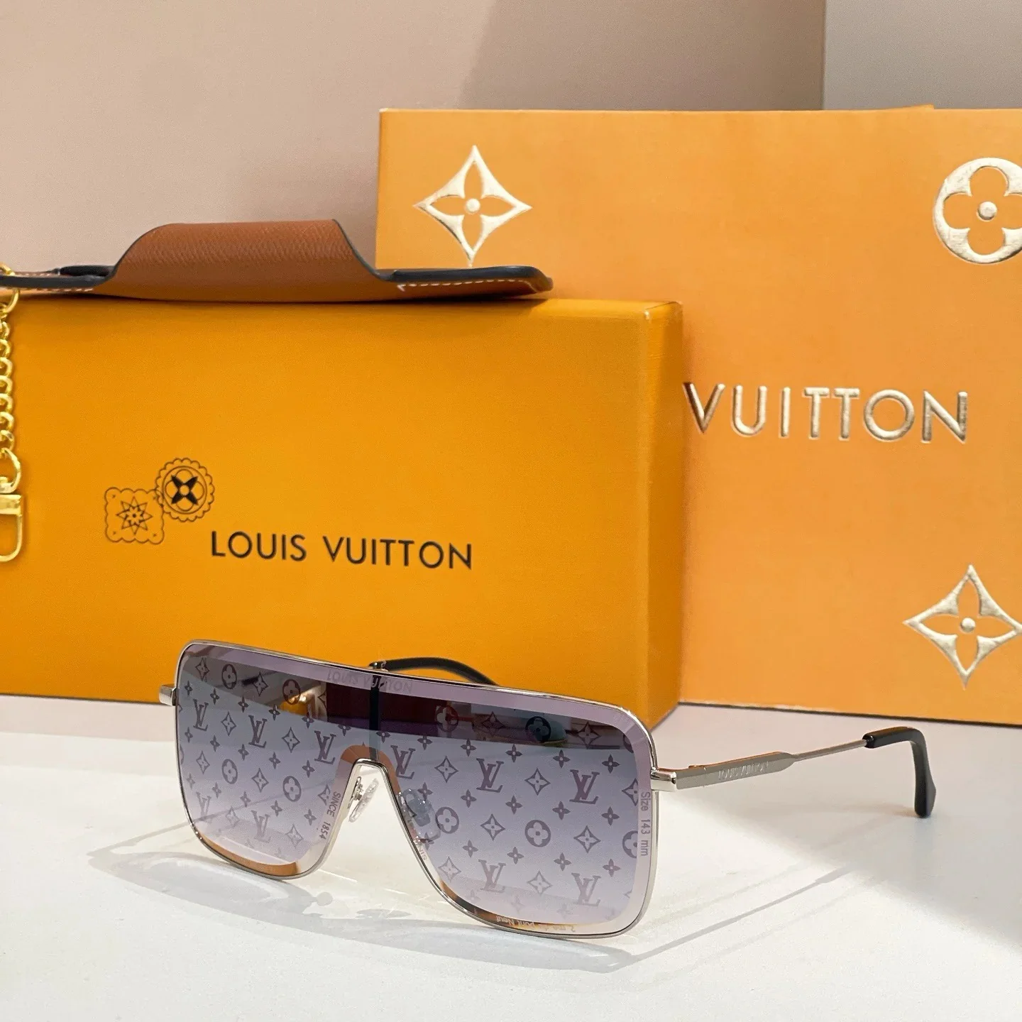 fashion hot 8 color sunglasses 120801 fashion hot 8 color sunglasses 120801