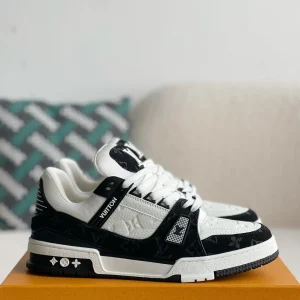 Trainer Sneaker import placeholder for 31730