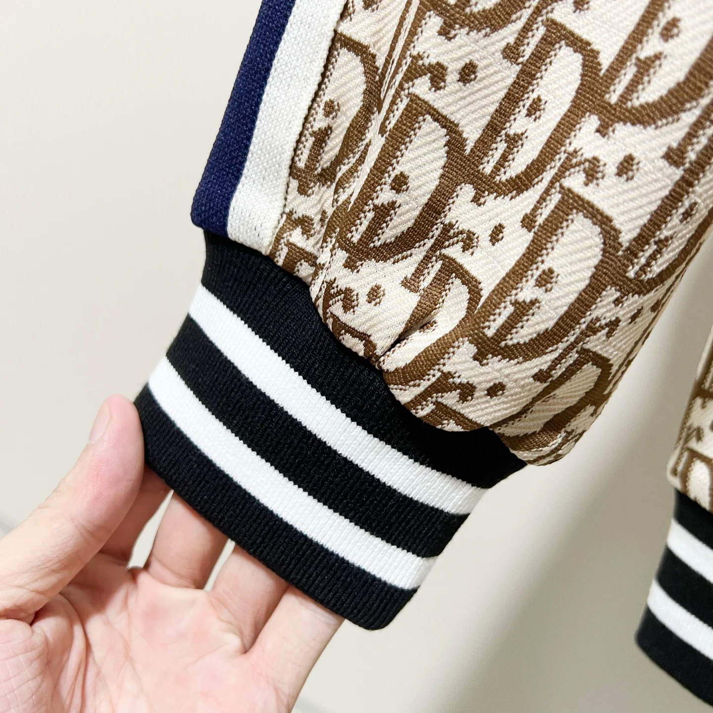 letter 1 color fashion coat 091810 letter 1 color fashion coat 091810