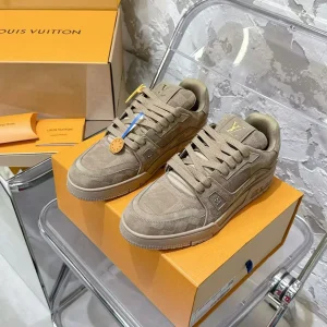 Trainer Sneaker import placeholder for 26073