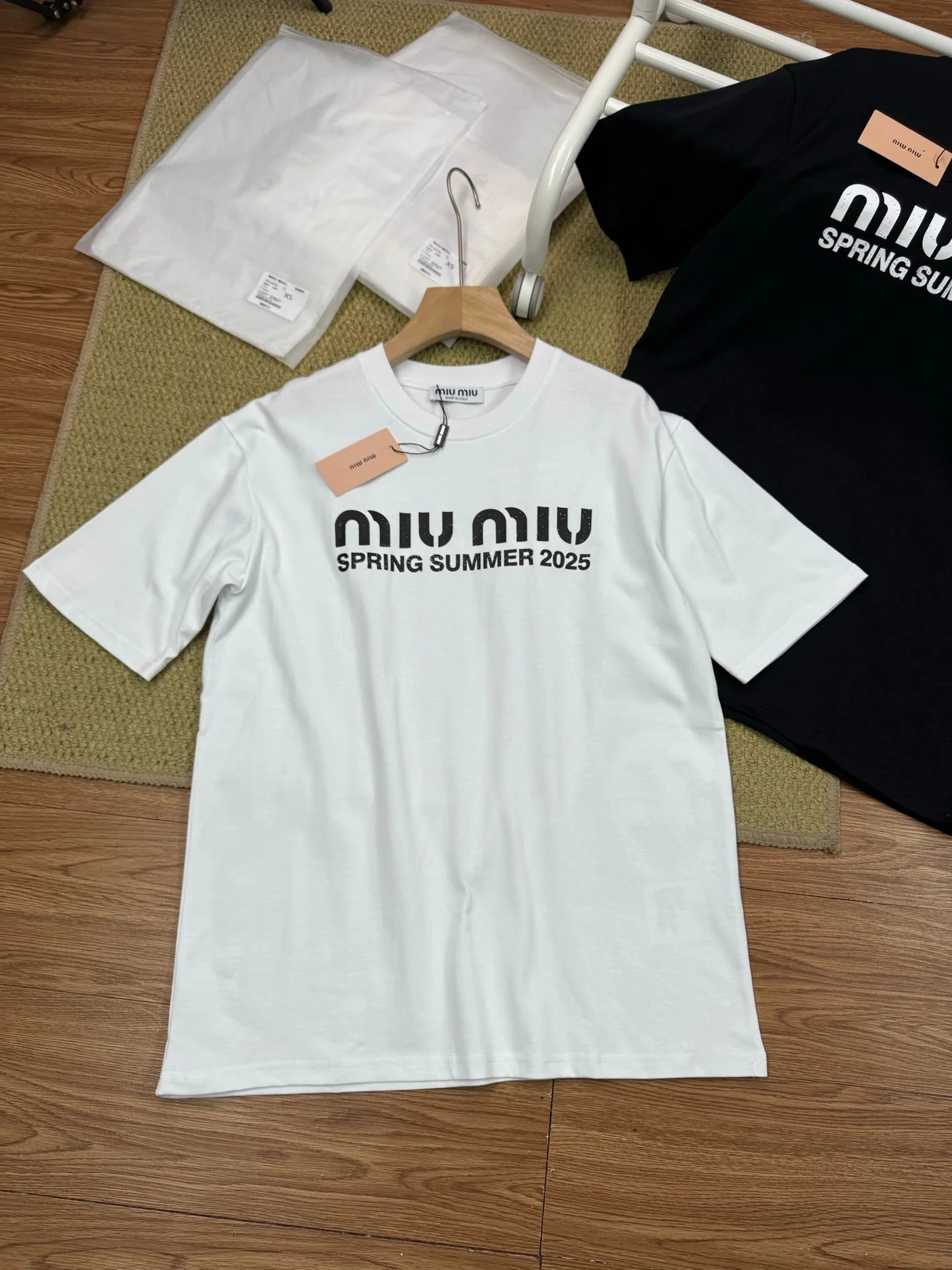 2 color fashion t shirt 1994 2 color fashion t shirt 1994