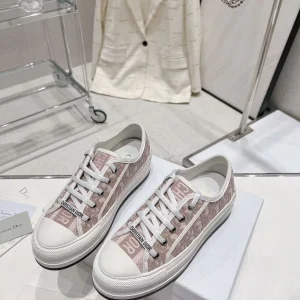 Trainer Sneaker import placeholder for 31808