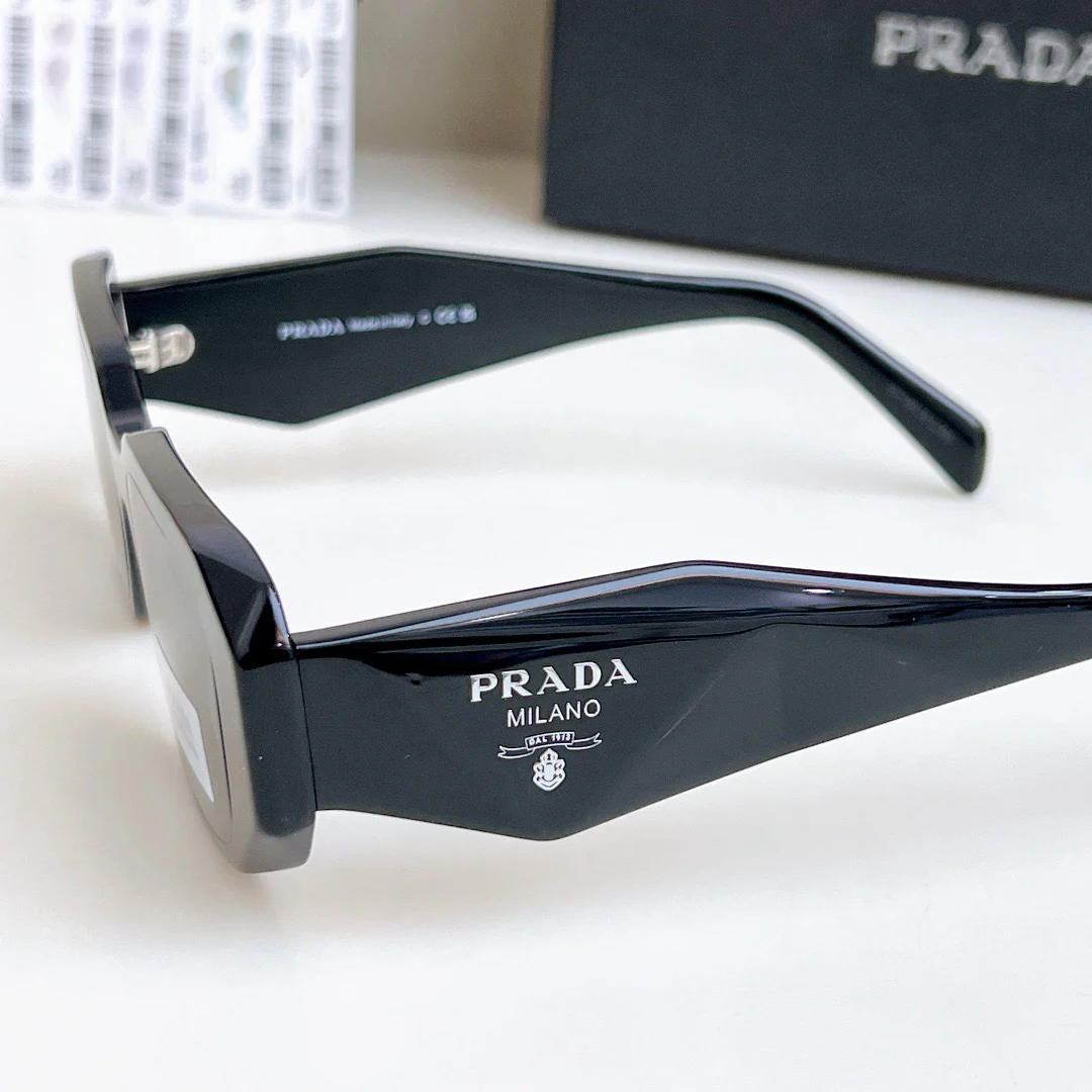 triangle logo rectangular cut anti glare sunglasses triangle logo rectangular cut anti glare sunglasses